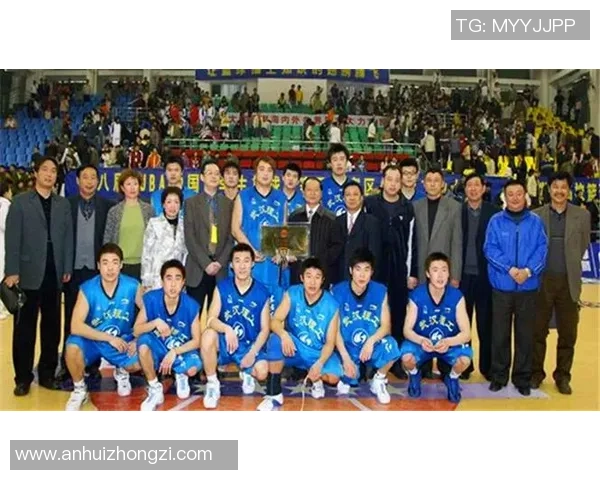 武汉篮球队状态分析与未来展望聚焦球队发展与球员表现 武汉篮球队状态分析与未来展望聚焦球队发展与球员表现