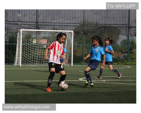 开宝马的足球明星们如何在绿茵场上展现风采与豪华生活的完美结合 开宝马的足球明星们如何在绿茵场上展现风采与豪华生活的完美结合