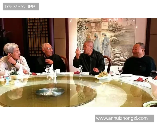 足球明星欢聚一堂碰杯庆祝精彩瞬间视频回顾 足球明星欢聚一堂碰杯庆祝精彩瞬间视频回顾