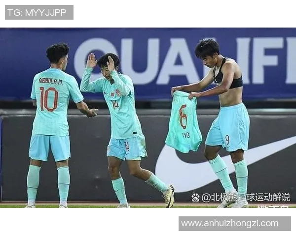 足球明星在赛场失利后的沮丧瞬间视频集锦展现运动员真实情感